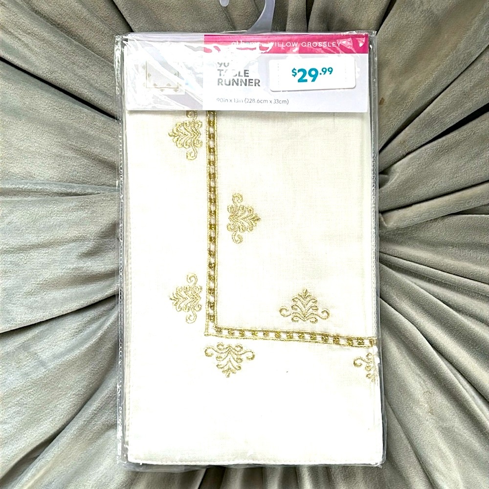 NWT at home table runner